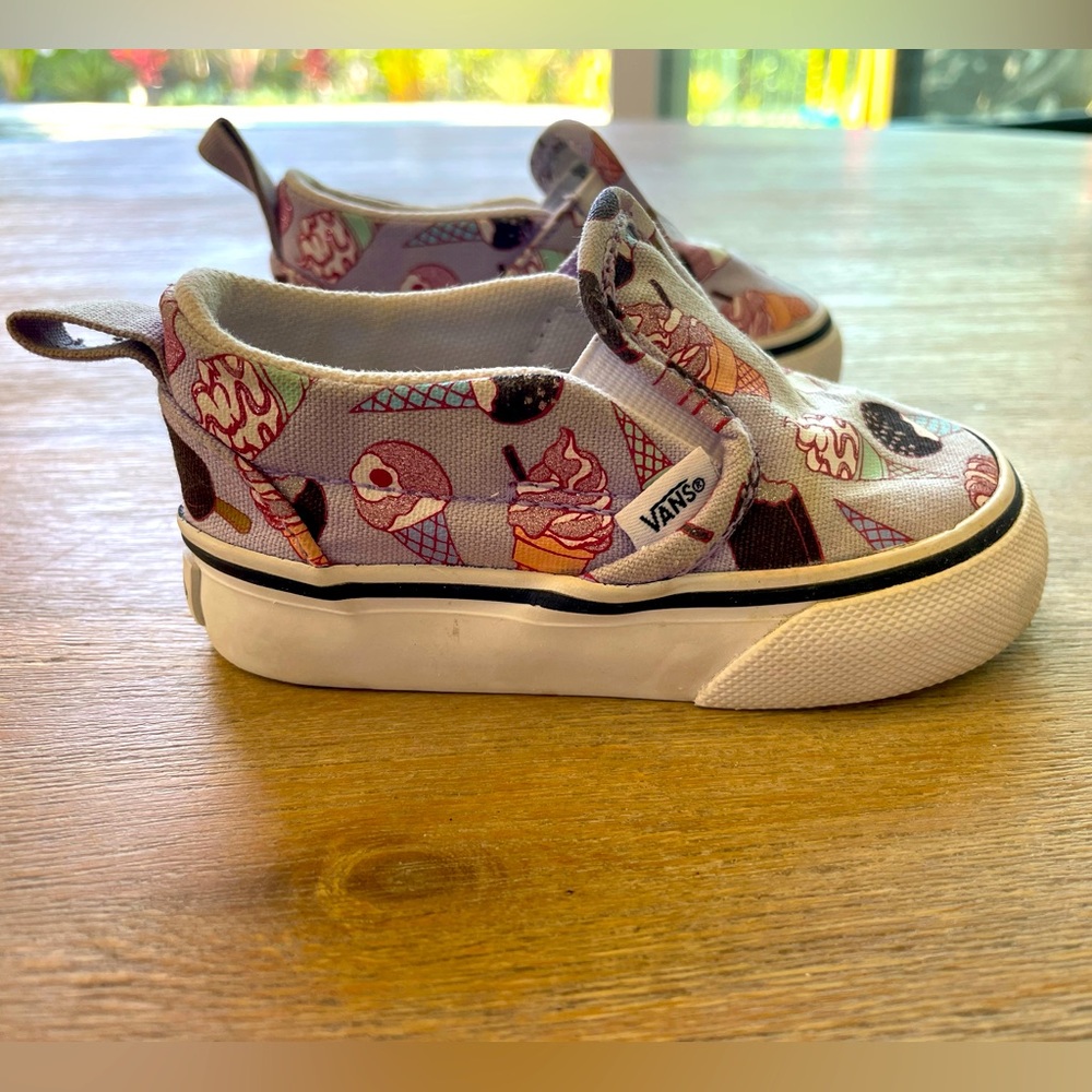 VANS - Infant / Toddler Size 4 Slip on / Slides - Purple with Ice Cream Pattern!